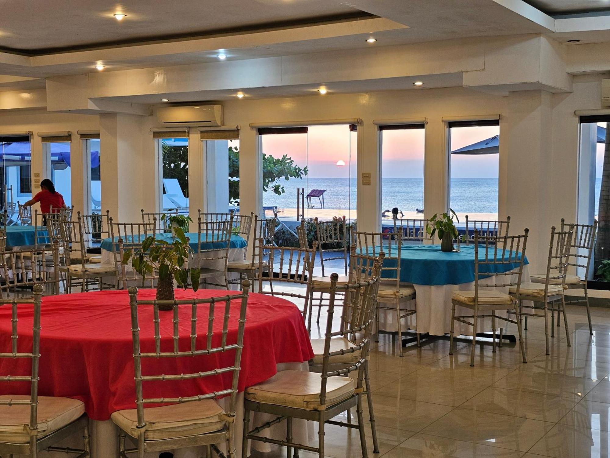 Blue Coast Beach Hotel Santa Ana  Экстерьер фото